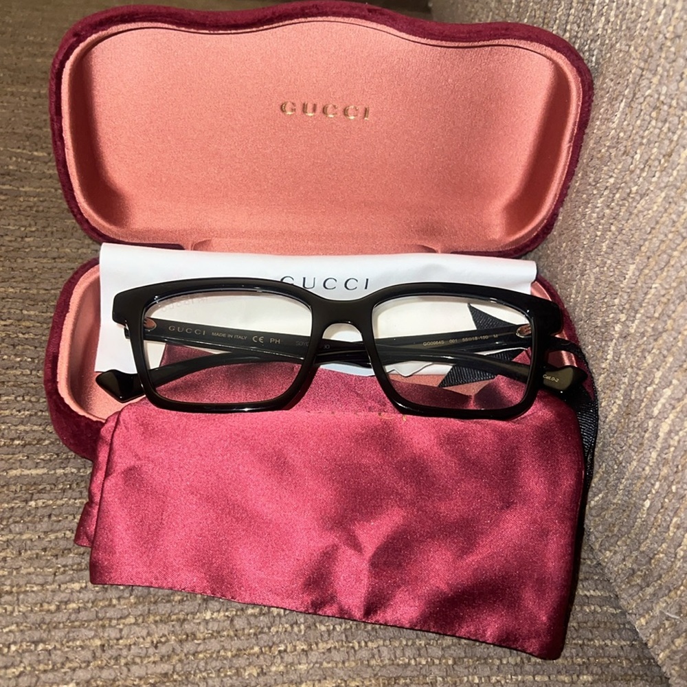 Black Gucci Frames - image 4